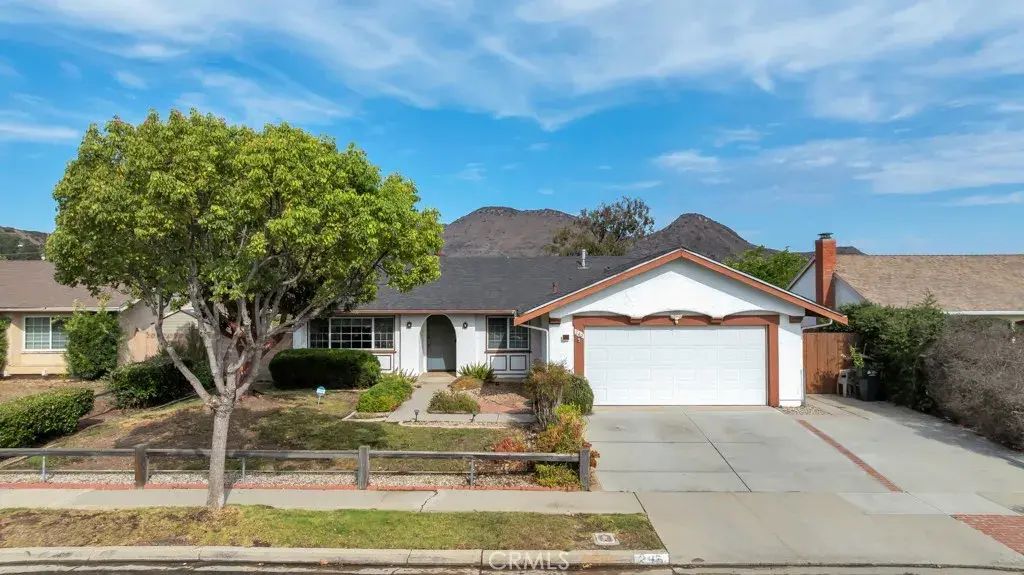 245 Dickenson Avenue, Newbury Park