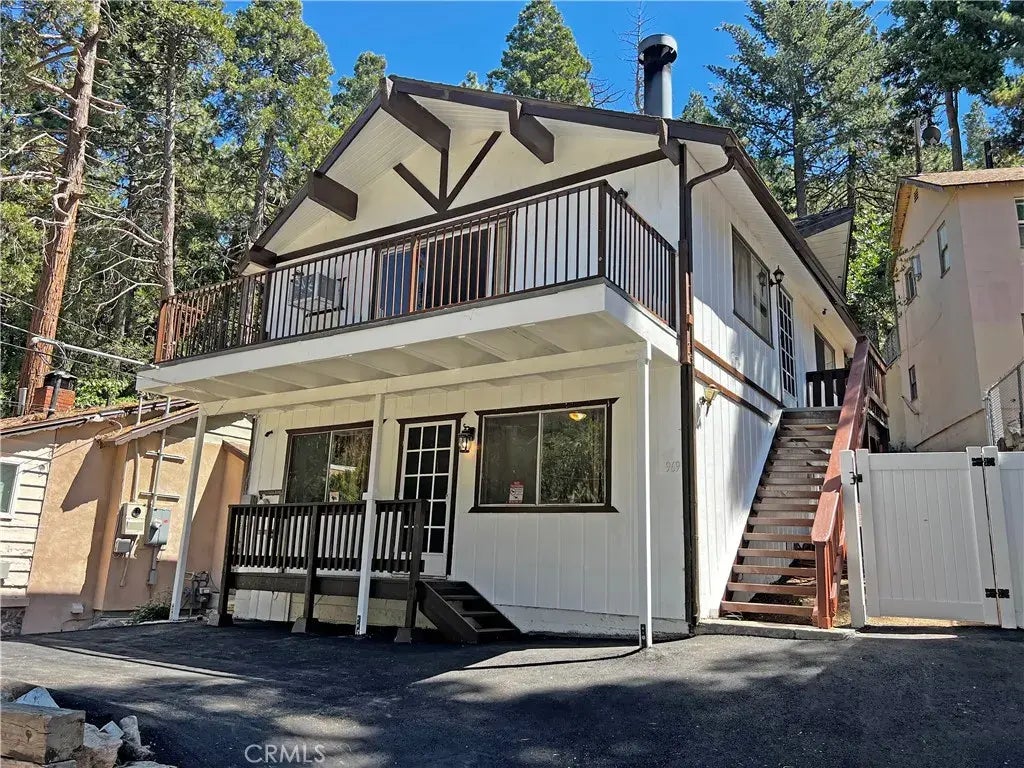 969 Fern Drive, Crestline