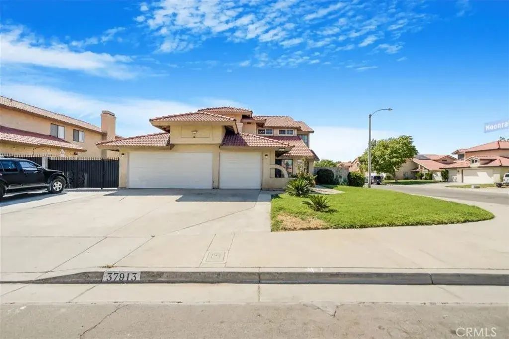 37913 53rd Street East, Palmdale
