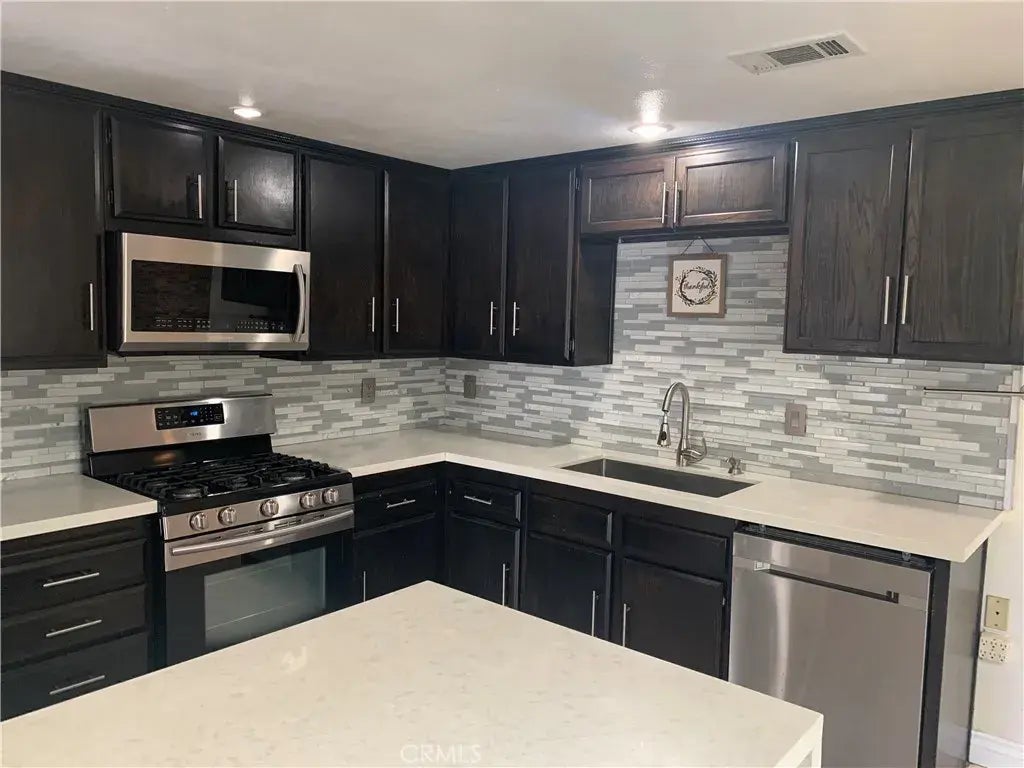 1974 E Lynwood Drive, San Bernardino