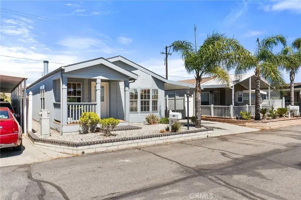 26311 Jackson 61, Murrieta