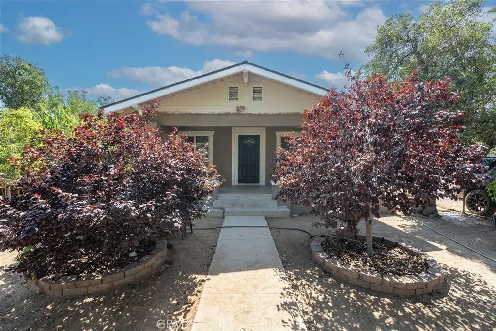 2992 Date Street, Riverside
