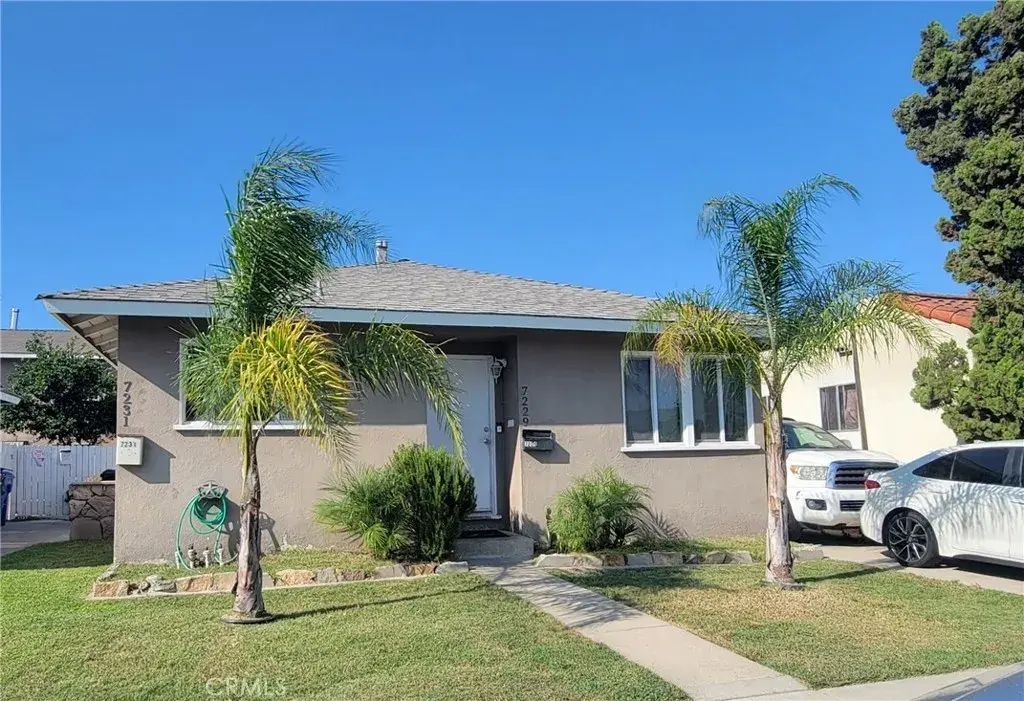 7229 Jackson Street, Paramount
