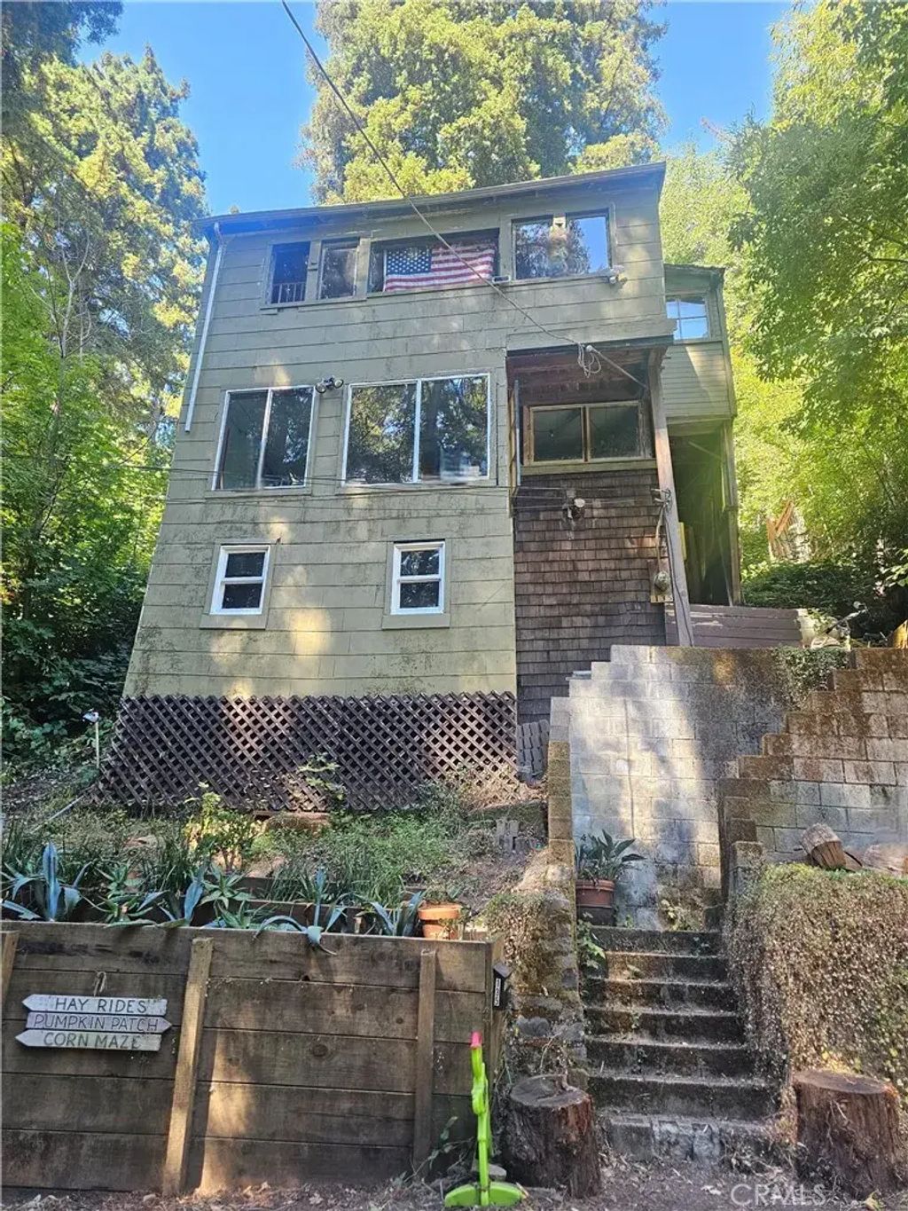 135 Redwood Avenue, Occidental