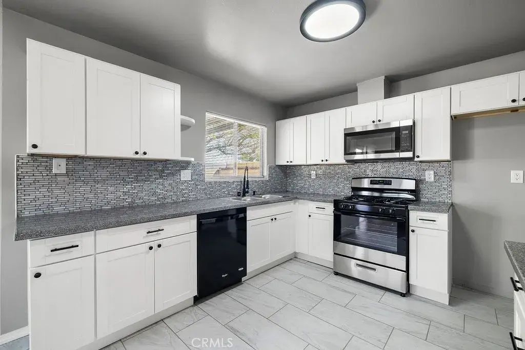 2229 W Avenue K14, Lancaster