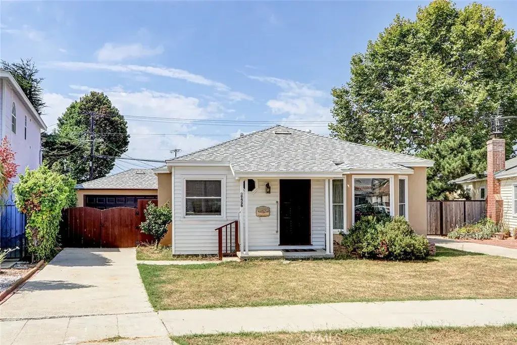8057 Nardian Way, Los Angeles