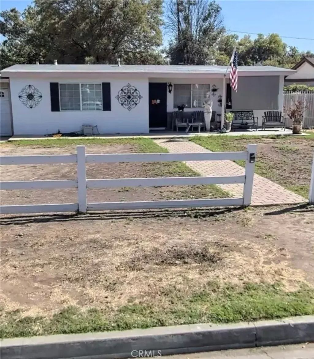 1310 Del Valle, Valinda