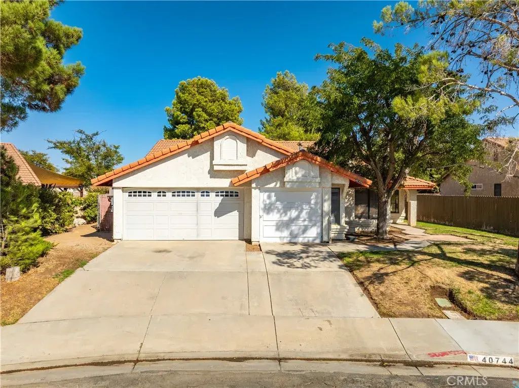 40744 Via Valor, Palmdale