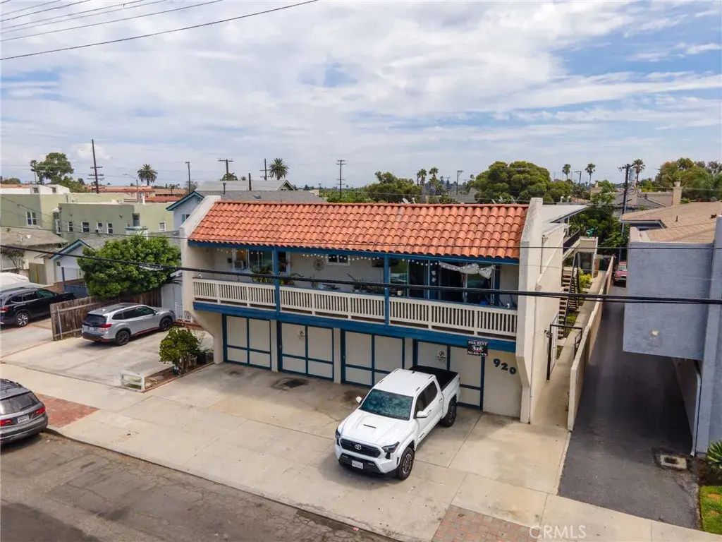 920 Loma Avenue, Long Beach
