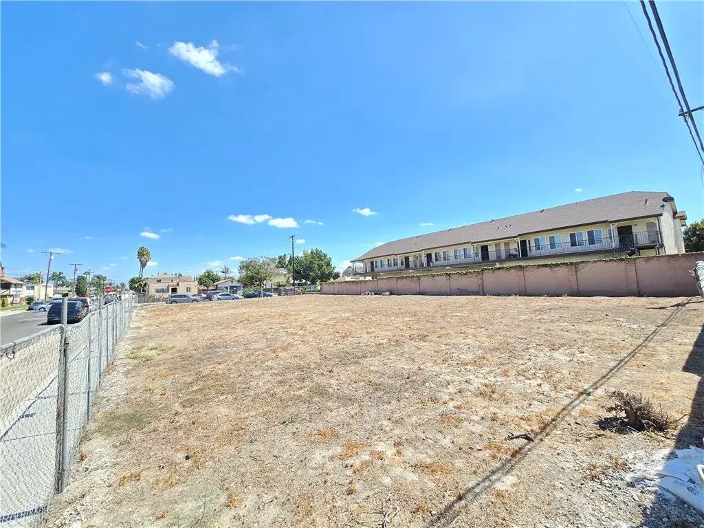 5741 Burnham, Buena Park