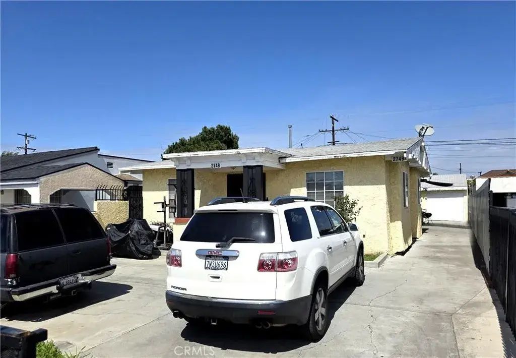2749 Live Oak Street, Huntington Park