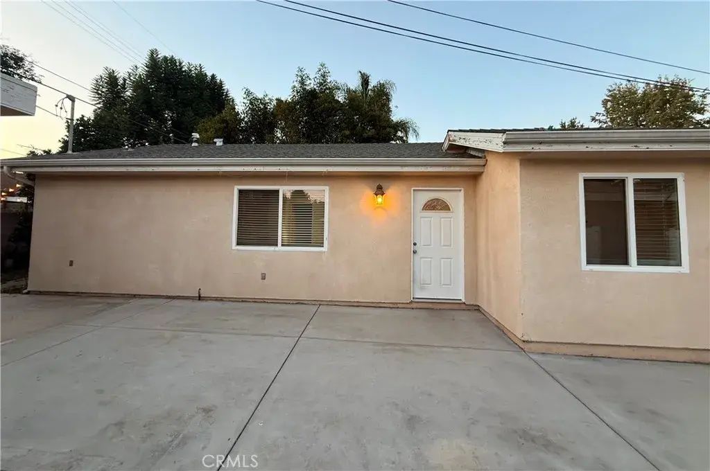6855 Matilija Avenue, Van Nuys