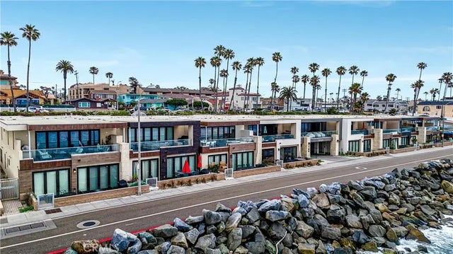 700 S The Strand 202, Oceanside