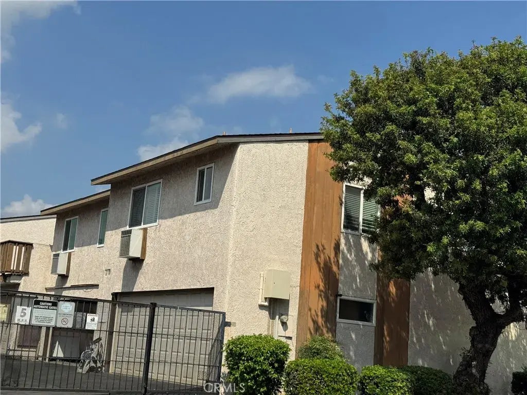 809 Acacia Avenue H, Glendale