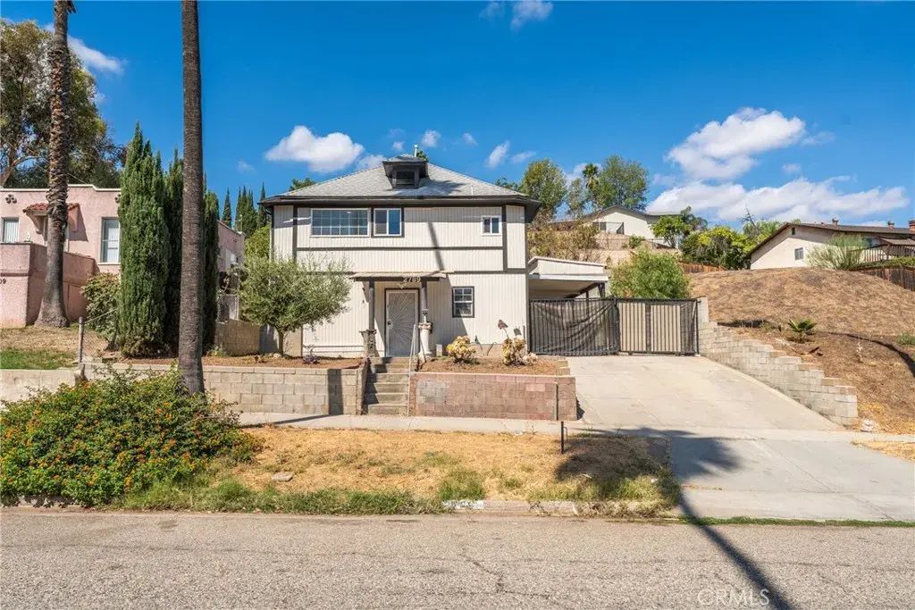 2789 Fairmount Boulevard, Riverside