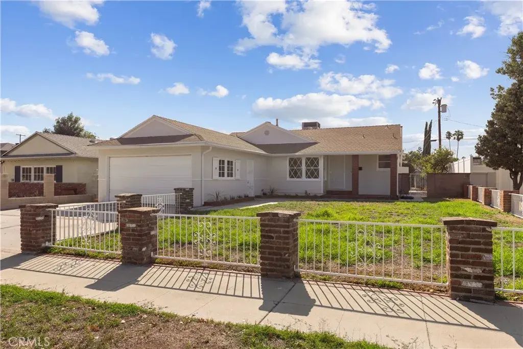 10025 Burnet Avenue, Mission Hills (san Fernando)