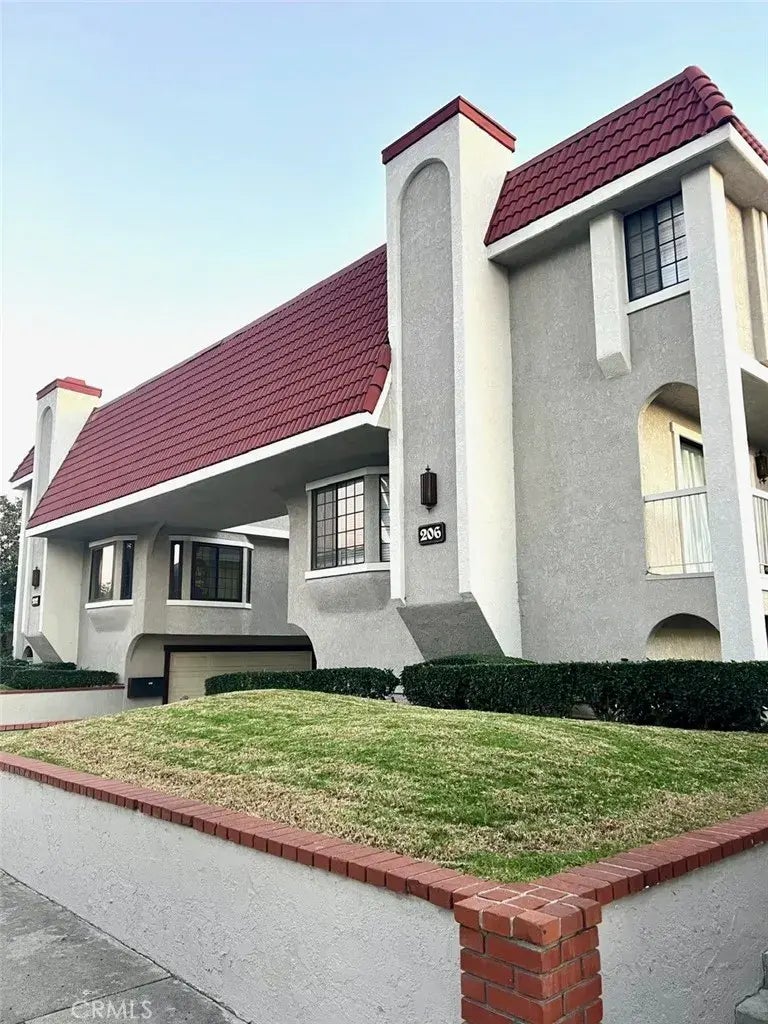 206 W Cypress Avenue E, Monrovia