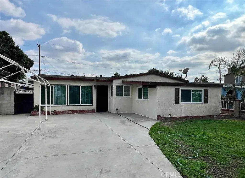 10120 El Poche Street, South El Monte