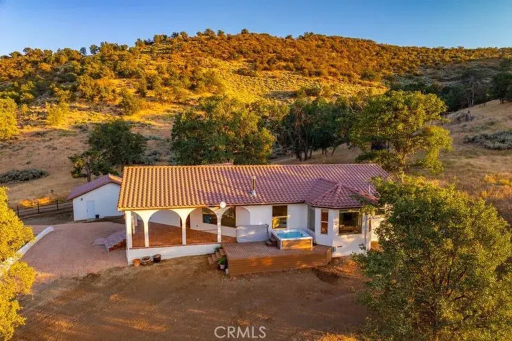 23001 Yodel Dr, Tehachapi