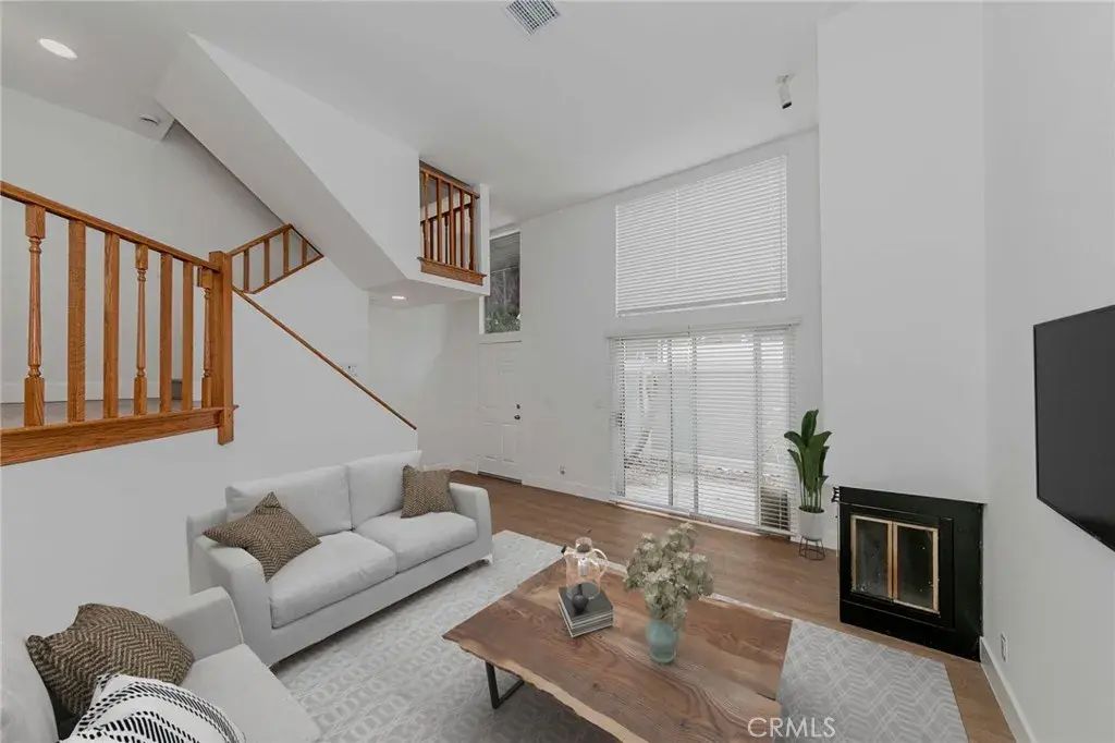 1929 E Washington Blvd 2, Pasadena