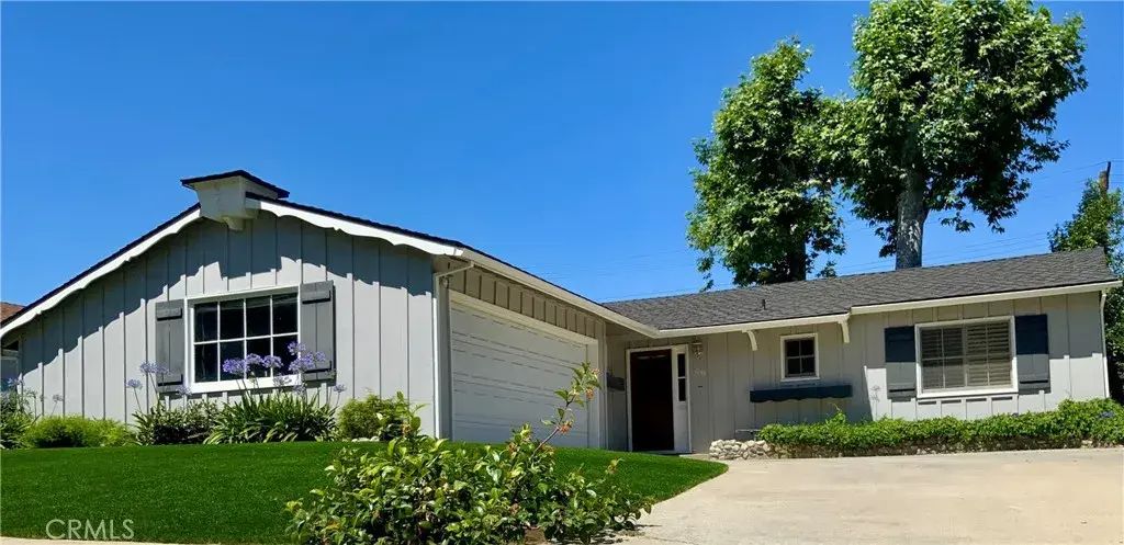 6155 Le Sage Avenue, Woodland Hills