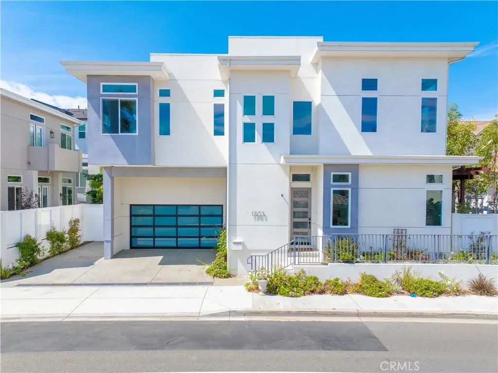 1303 Harkness Ln, Redondo Beach