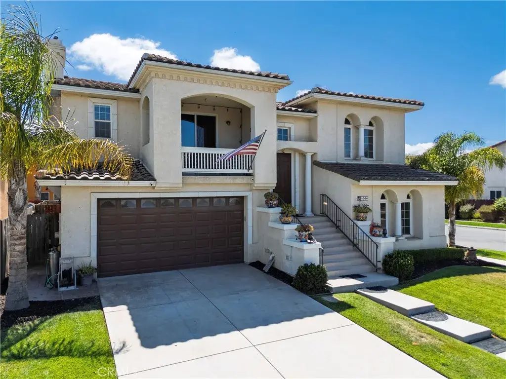 1720 Alcala, Santa Maria