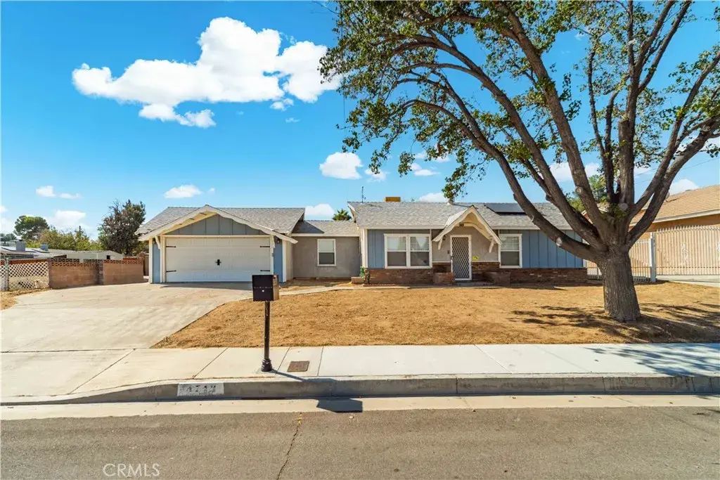 4742 W Avenue L12, Lancaster
