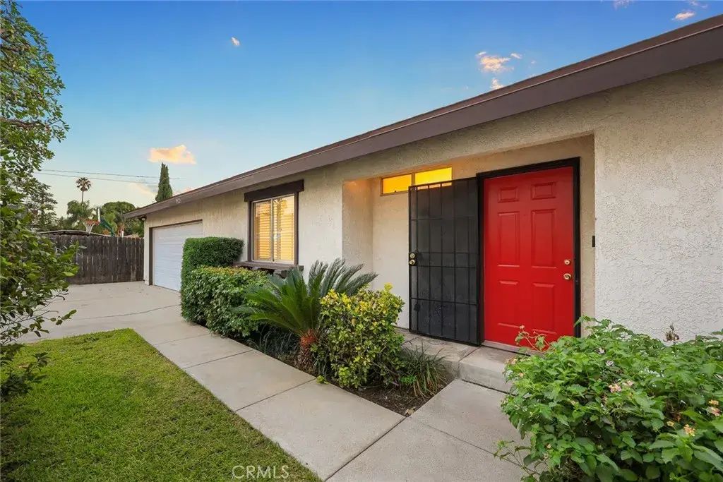 1925 Peck Road, Monrovia