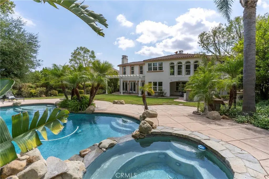 26927 Alsace Drive, Calabasas