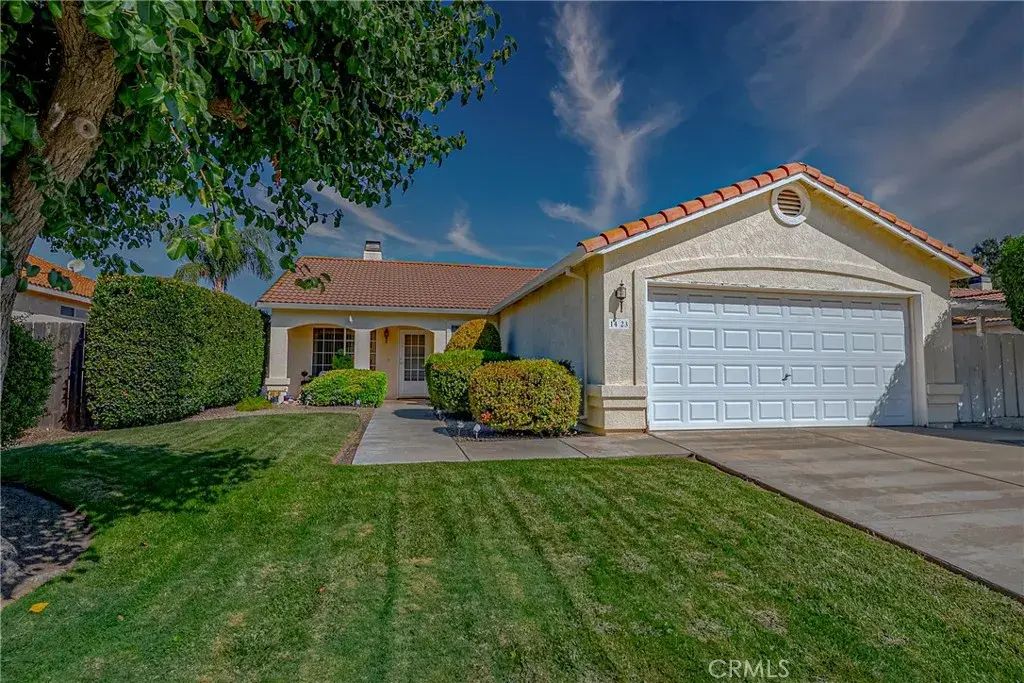 1423 Hunters, Merced