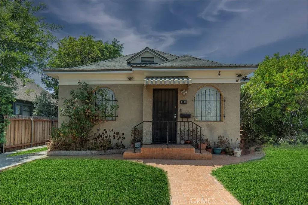 1175 N Commonwealth Avenue, Los Angeles