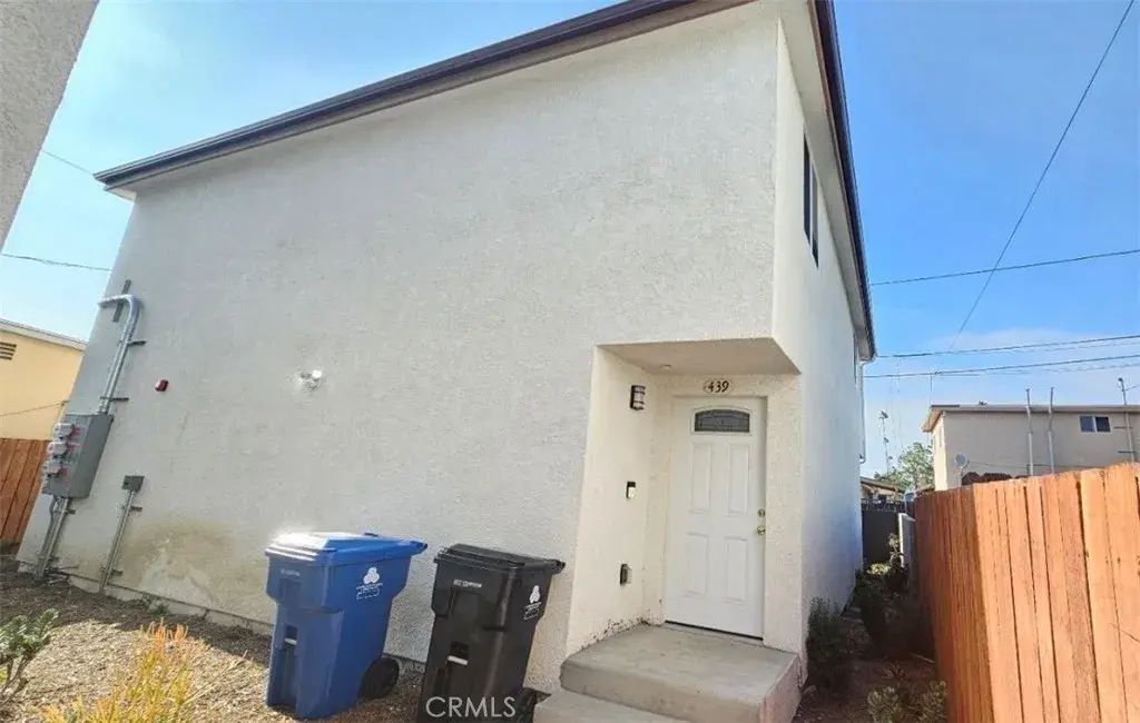 439 W 71st Street, Los Angeles