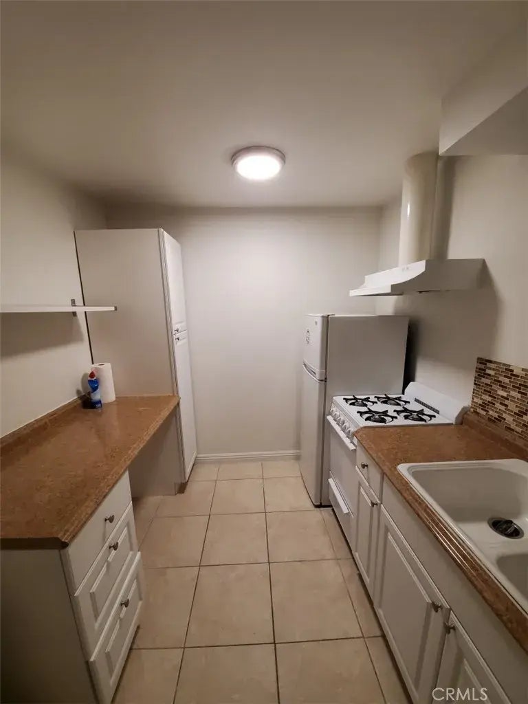 5847 Cherry Ave B, Long Beach