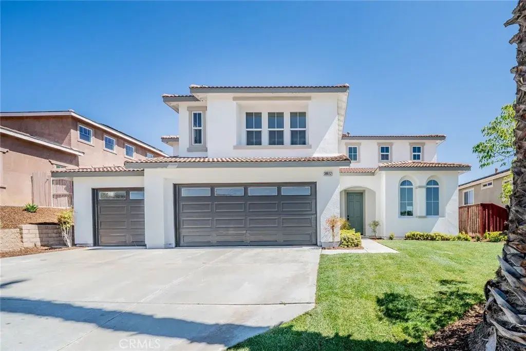 38612 Members Club, Murrieta