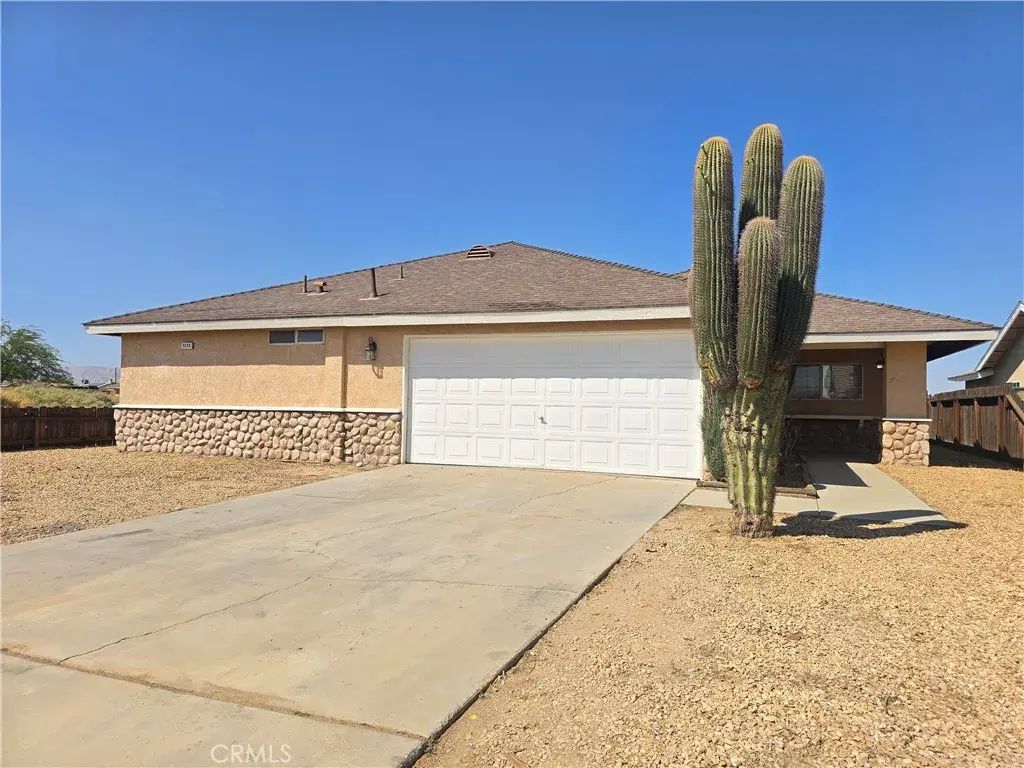 7173 Dogwood Avenue, California City