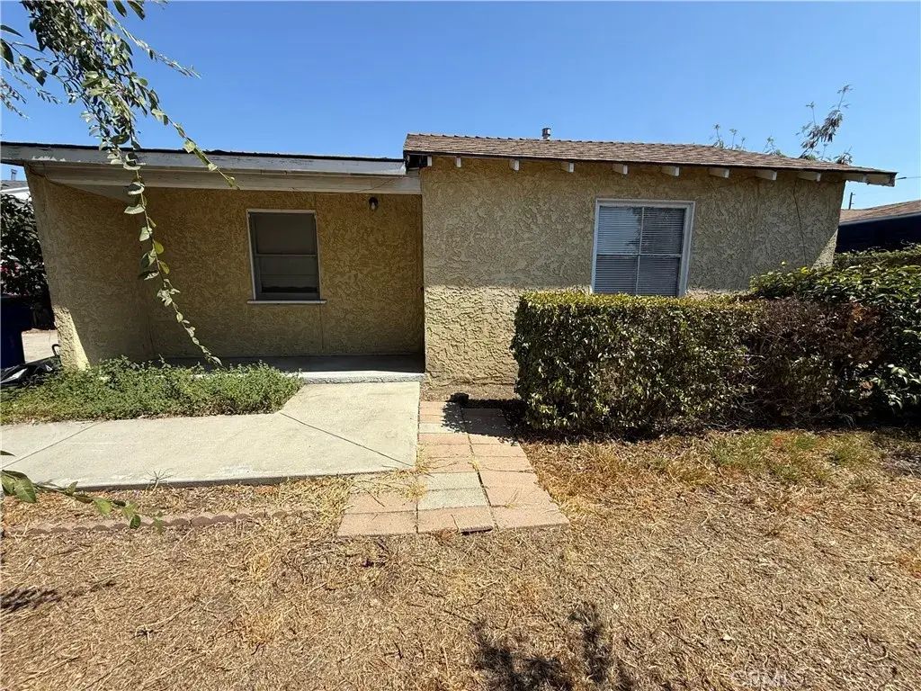 11030 De Garmo Ave, Pacoima