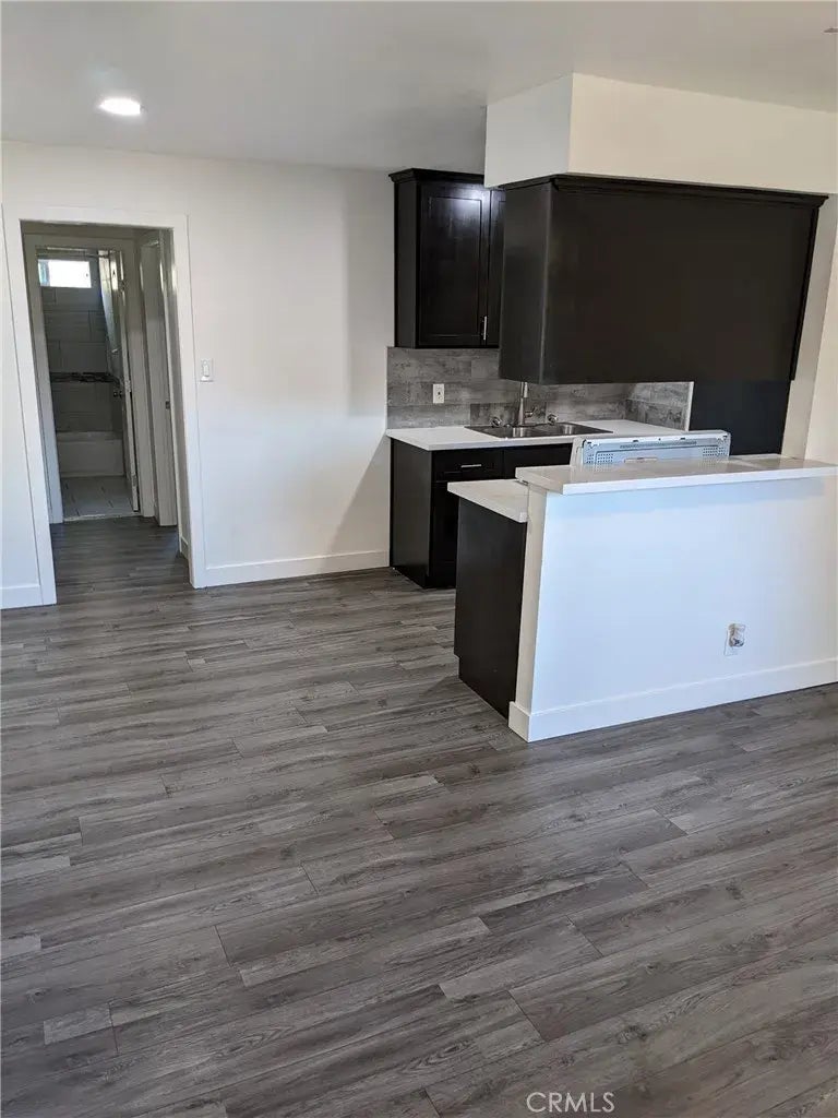 1708 Pine Avenue 4, Long Beach