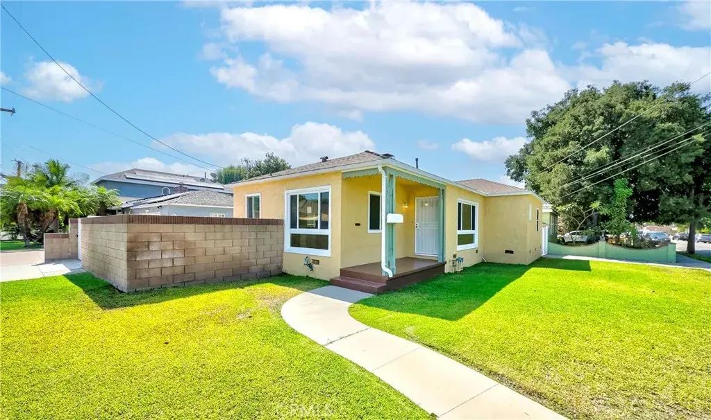 10402 Dolan, Downey