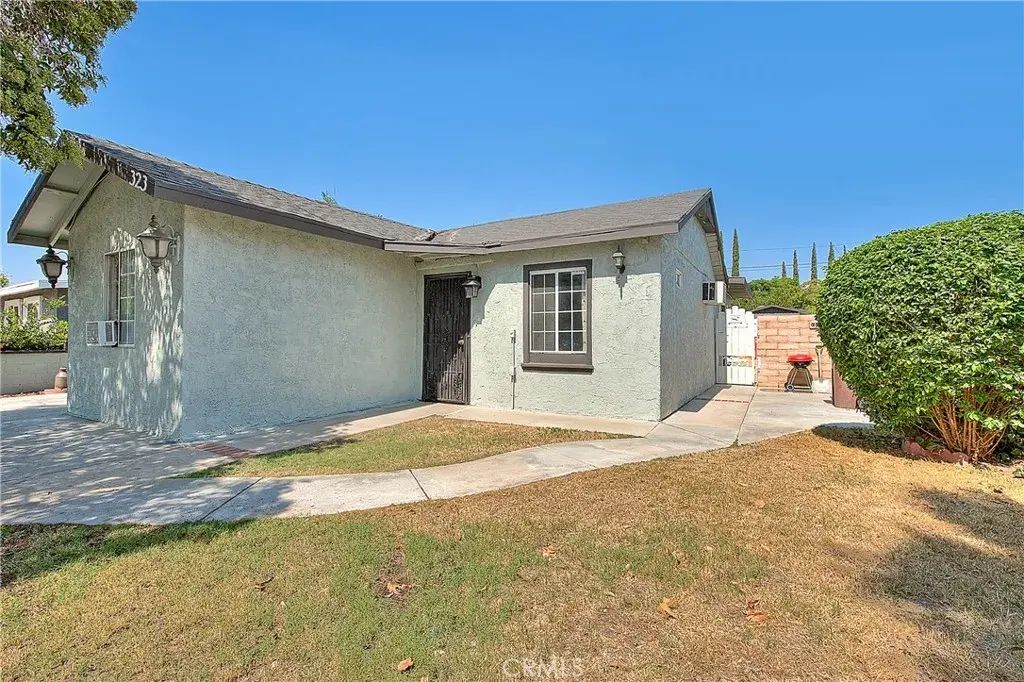 323 E Hanna Street, Colton