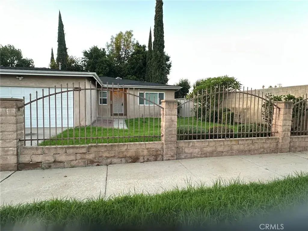16830 Wyandotte Street, Lake Balboa