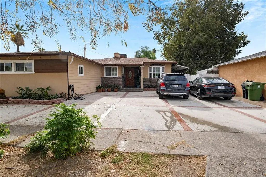 12540 Barbara Ann Street, North Hollywood