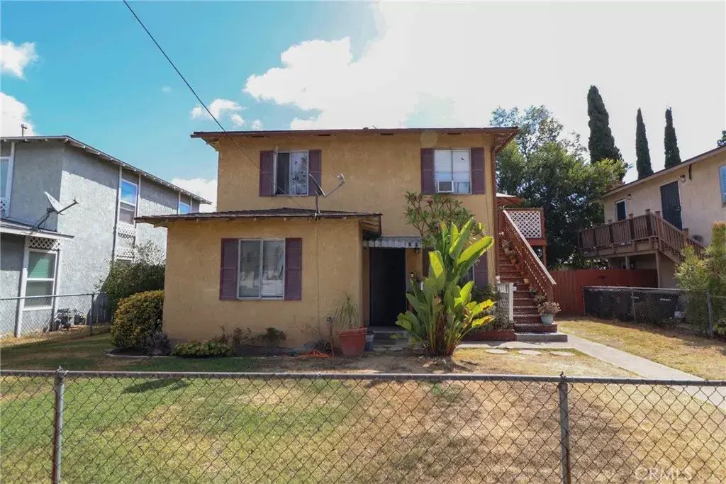 445-447 S Center, Orange