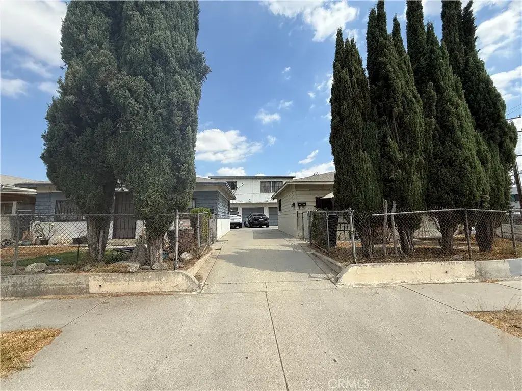2300 Granada Ave, South El Monte