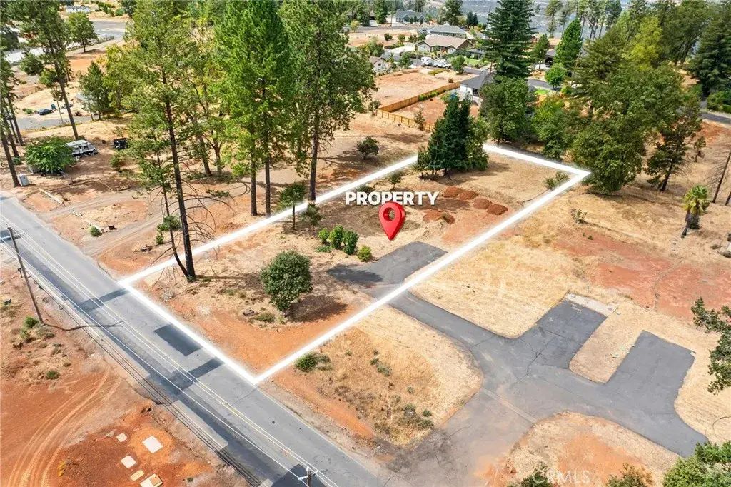 8471 Skyway, Paradise