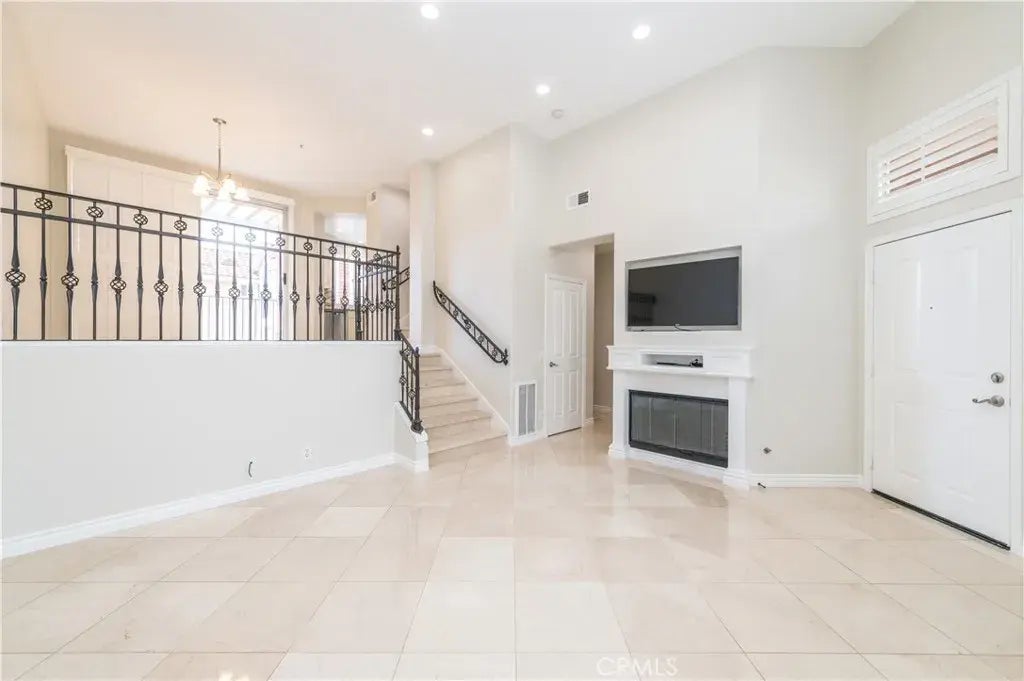 1405 Reggio Aisle, Irvine