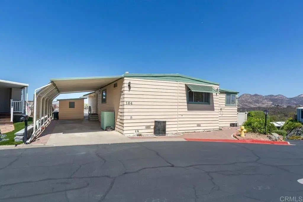 9500 Harritt Rd 164, Lakeside