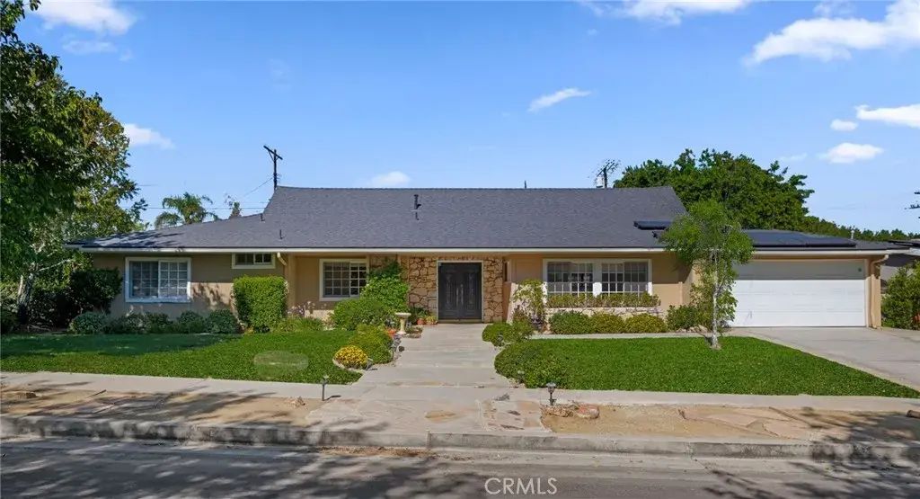 5341 Dubois Avenue, Woodland Hills