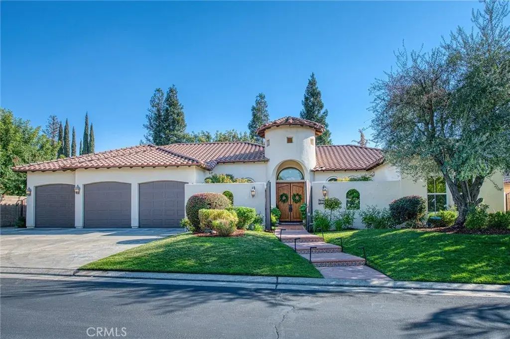 1459 Carlyle Way, Fresno