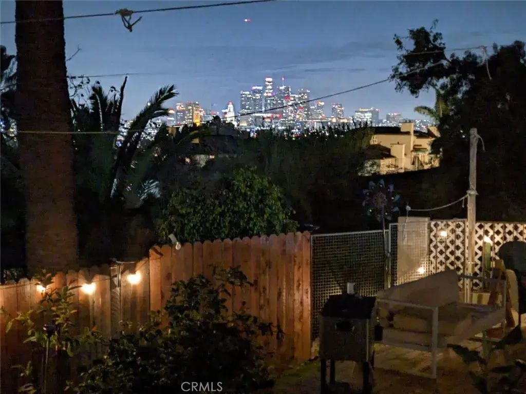 3811 Manitou, Los Angeles